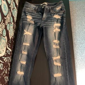 SIZE 27/28 REG DAYTRIP Buckle Jeans